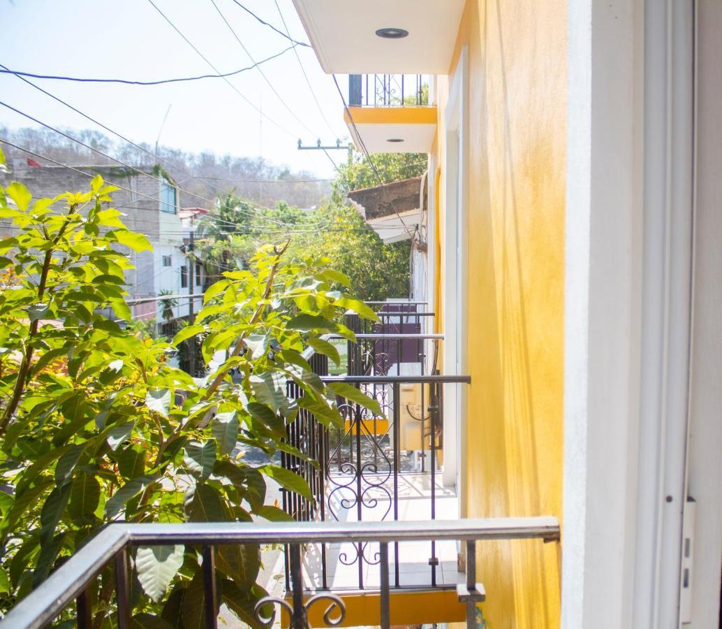 Hotel Om Downtown Santa Cruz Huatulco Eksteriør billede